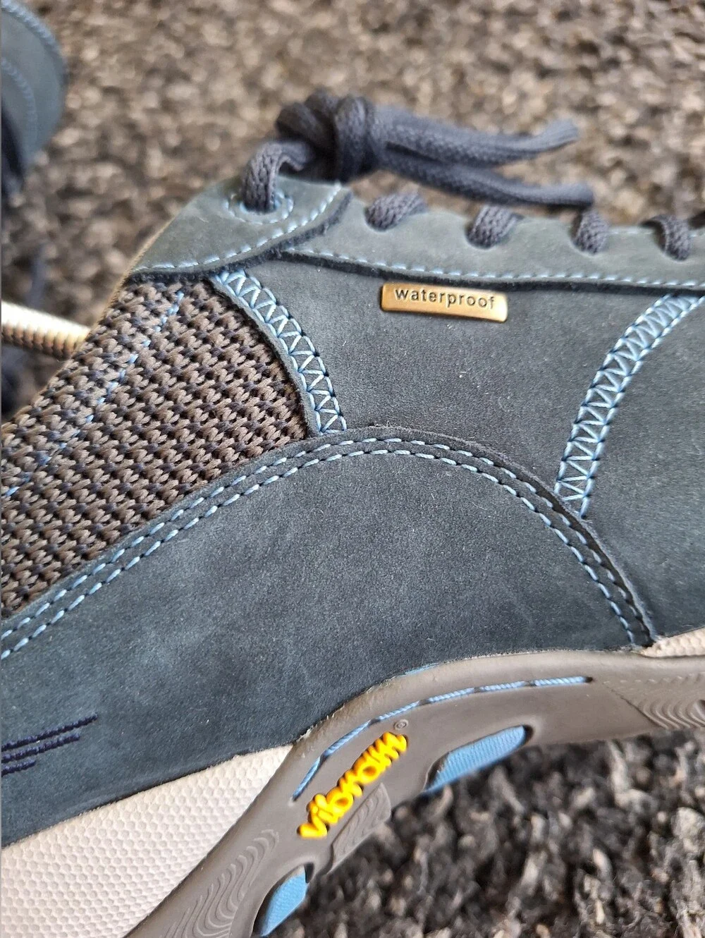 Dansko SZ 40 Paisley Navy waterproof  walking hiking sneakers Vibram sole